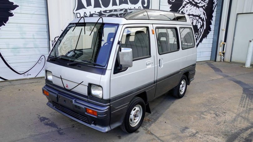 Митсубиси Миникаб 1990