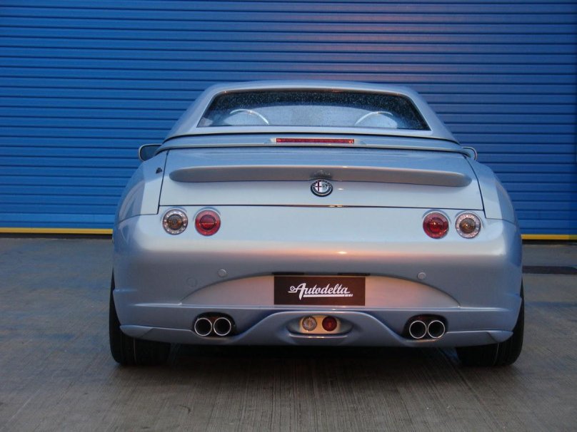 Alfa Romeo Spider 916