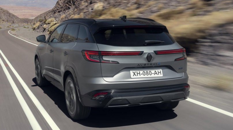 Рено кроссовер 2022