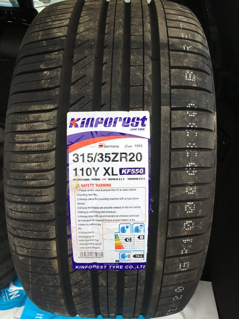 Kinforest kf550-UHP 275/35 r21