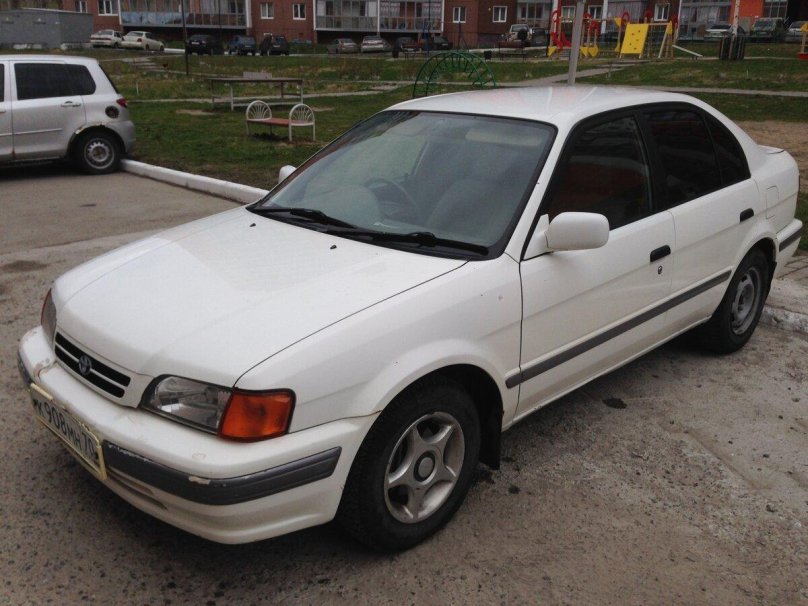 Toyota Corsa 1999