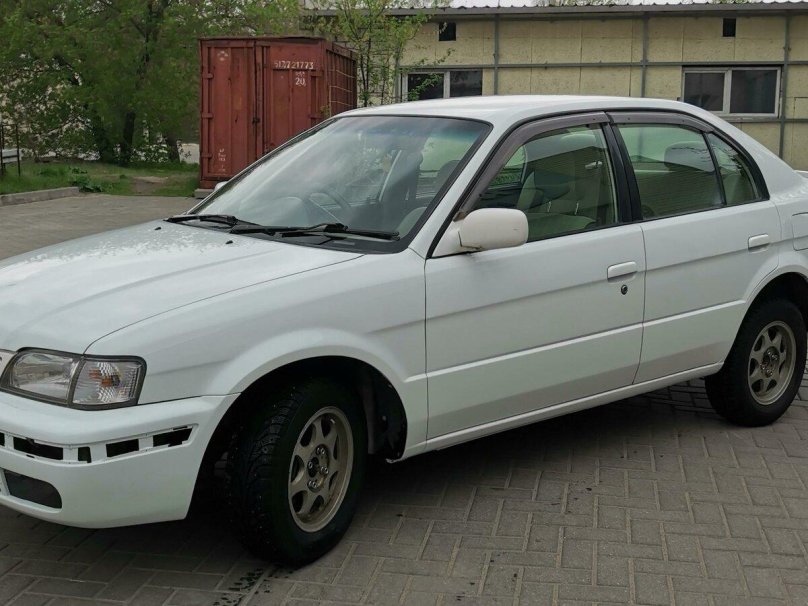 Toyota Corsa 1999