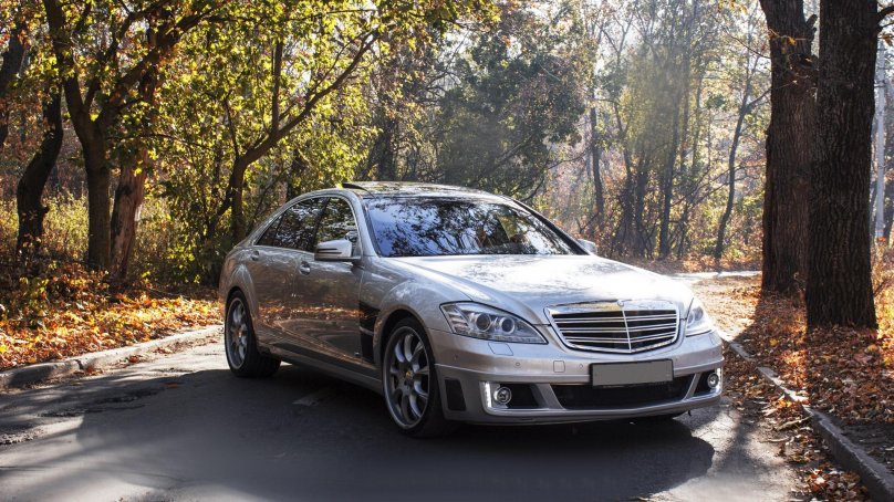 Мерседес w221 sv12 Brabus