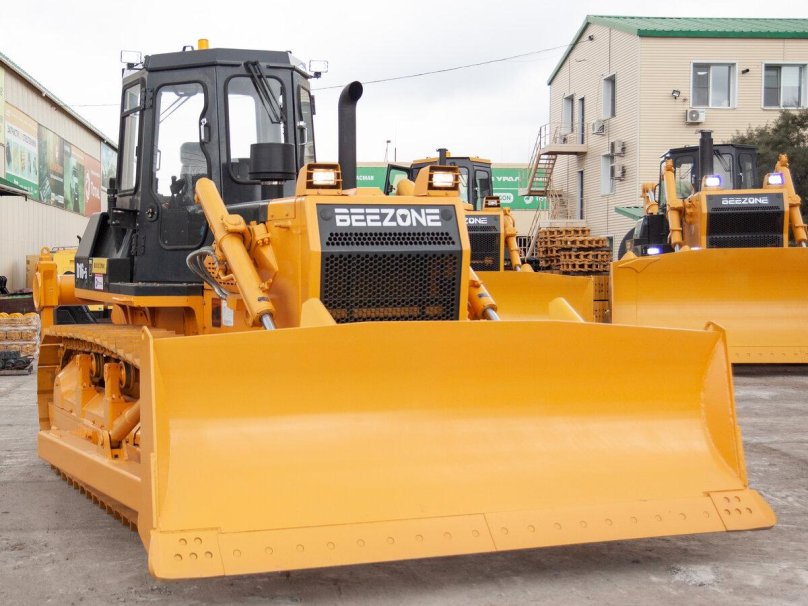 Бульдозер гусеничный Shantui sd16