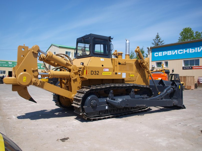 Бульдозер Beezone d32