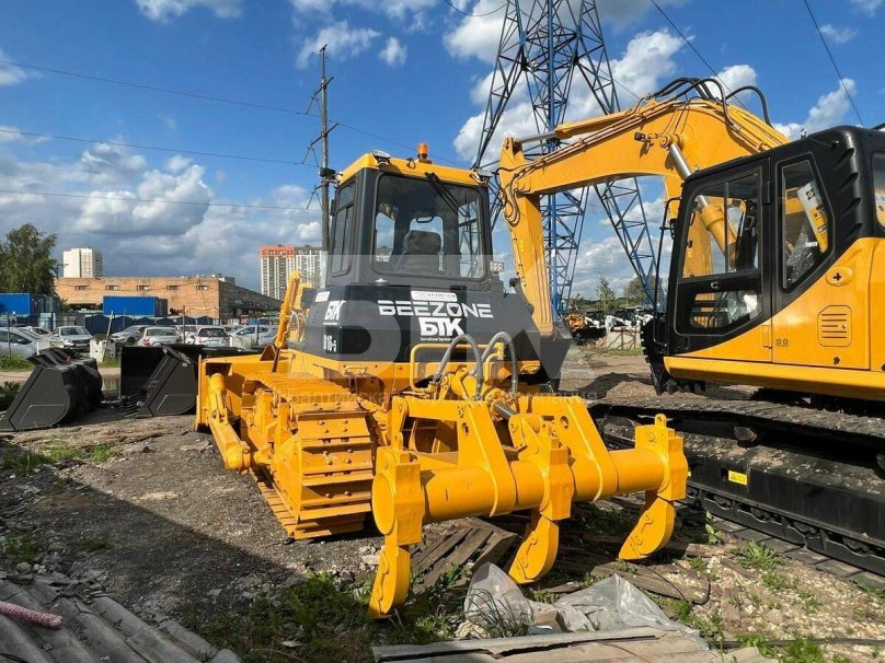 Beezone бульдозер