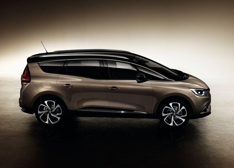 Рено Сценик 4