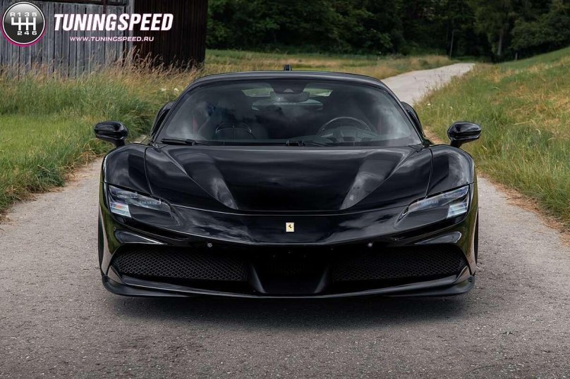 Феррари сф90