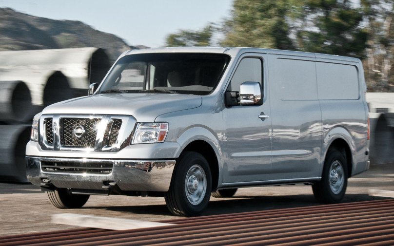 Nissan nv2500