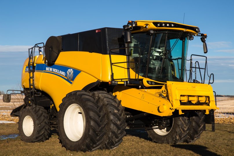 New Holland CR 960