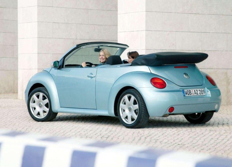 Volkswagen New Beetle Convertible 2003