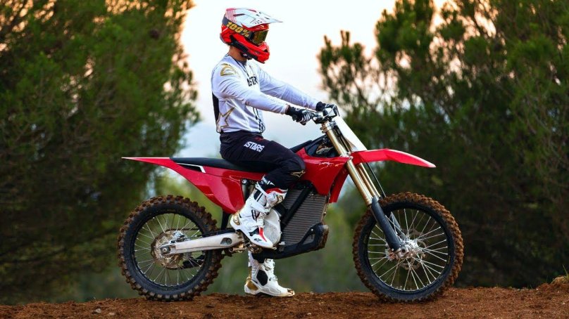 Stark Varg электробайк