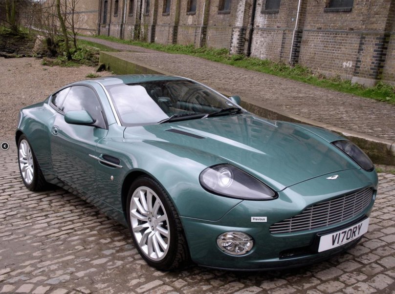 Aston Martin Vanquish 2002