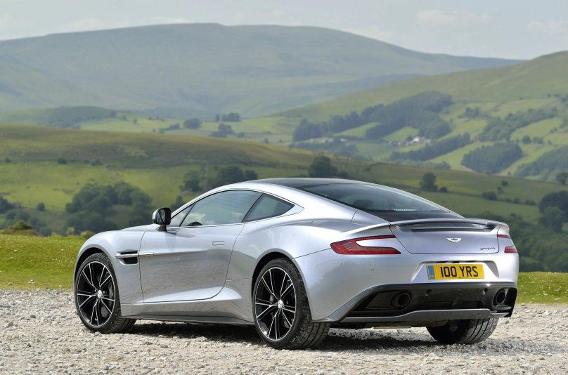 Aston Martin Vanquish