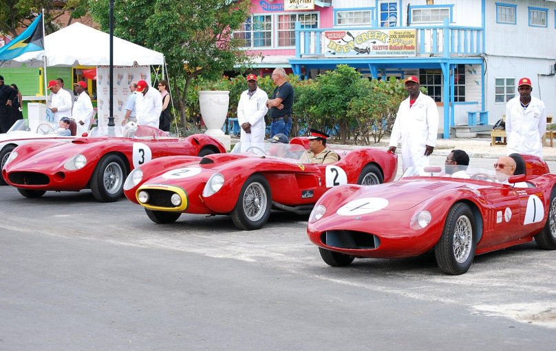 Автомобили на Багамских островах