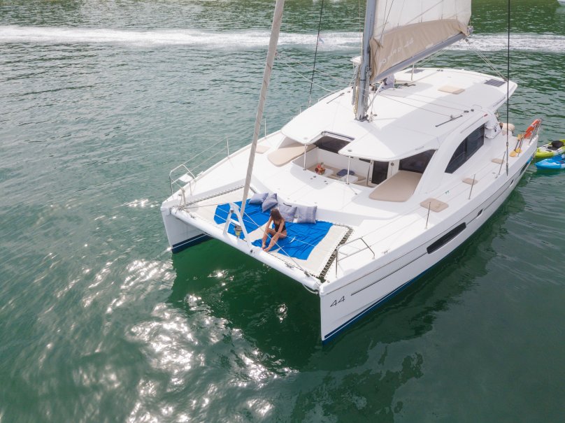 Катамаран леопард 44