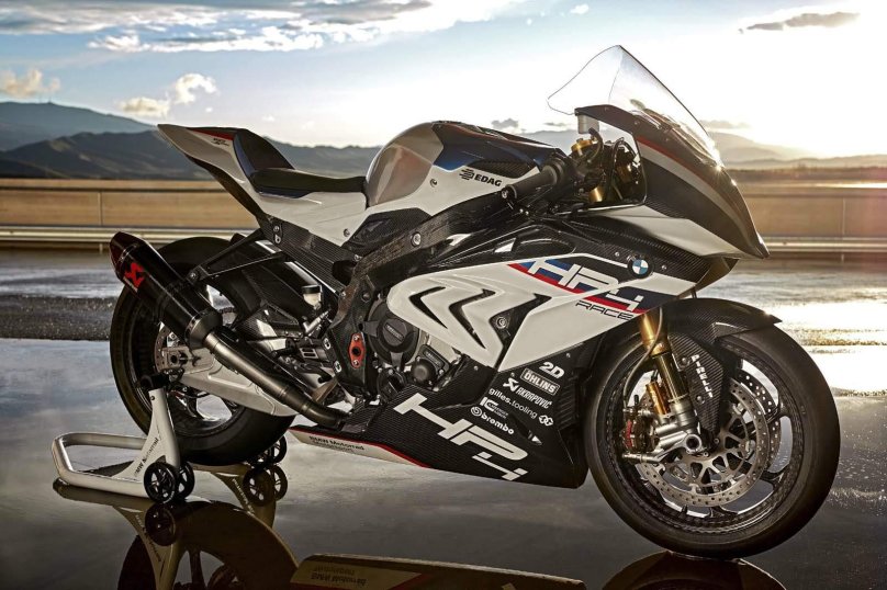 BMW hp4 Race