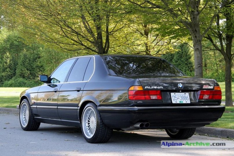 BMW 7 e32