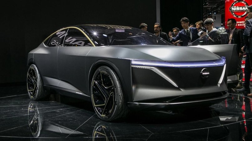 Nissan 2022 седан