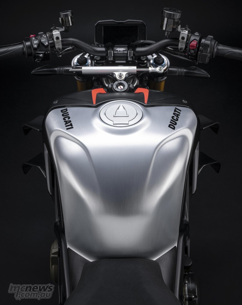 Ducati Streetfighter v4s