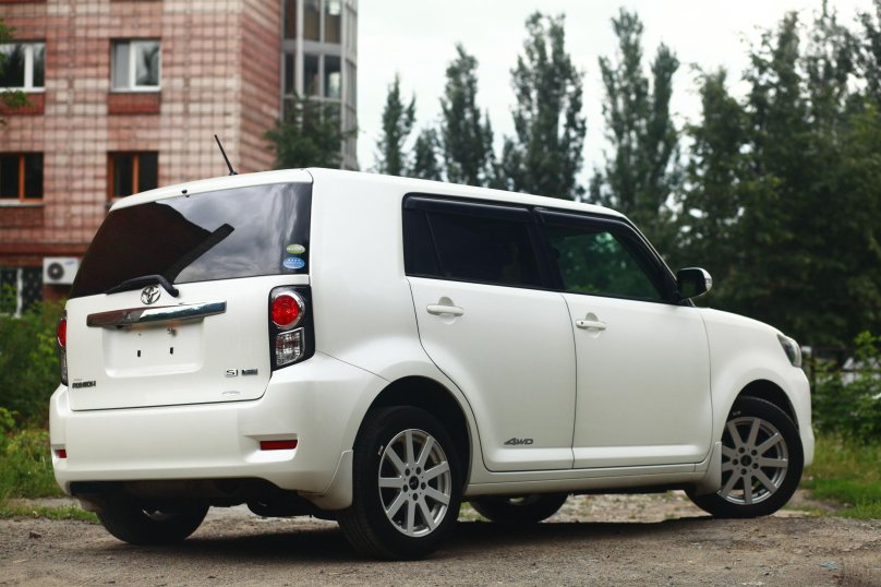 Toyota Corolla Rumion