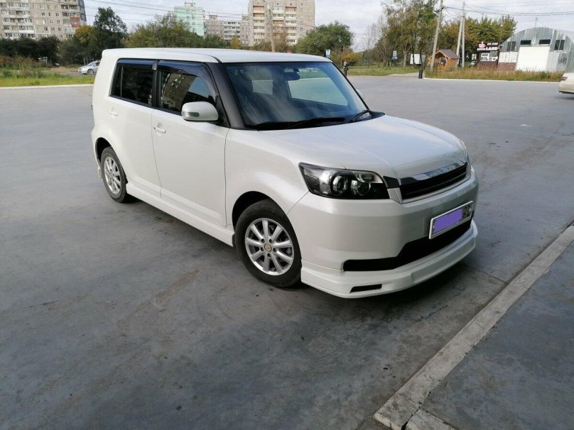 Toyota Corolla Rumion, 2011