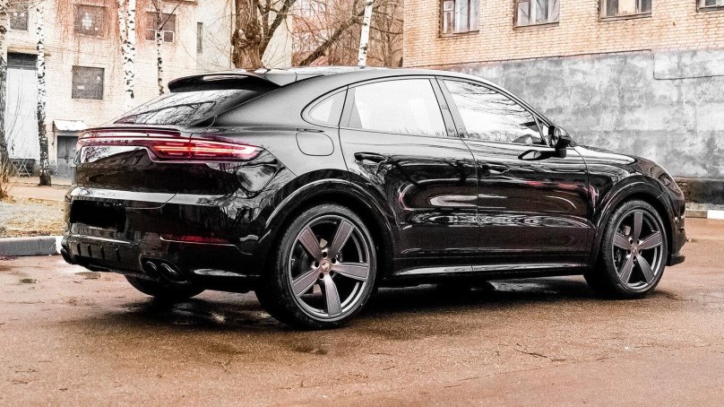 Porsche Cayenne GTS 2020 Black