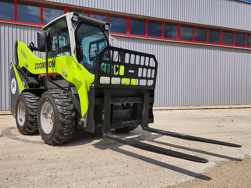 Мини-погрузчик Zoomlion zs080v