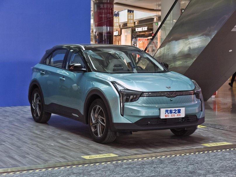 Китайский электромобиль neta