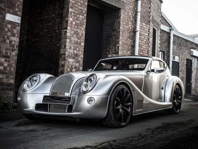 Машина Morgan Aero