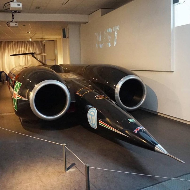 Thrust SSC 1228