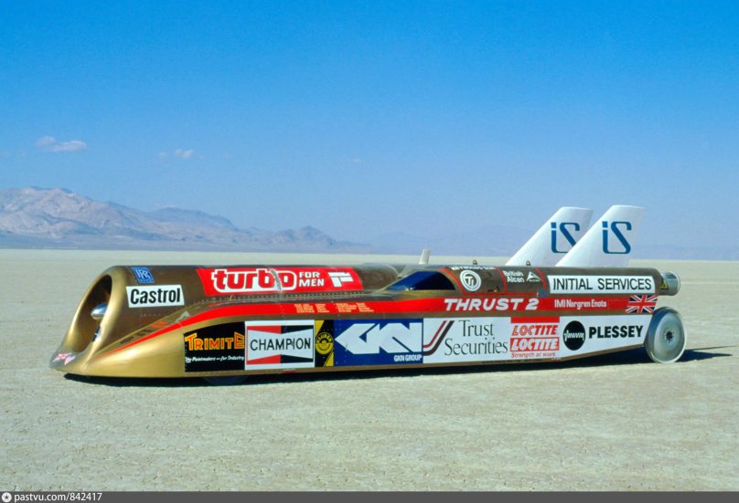 Реактивный автомобиль Thrust 2