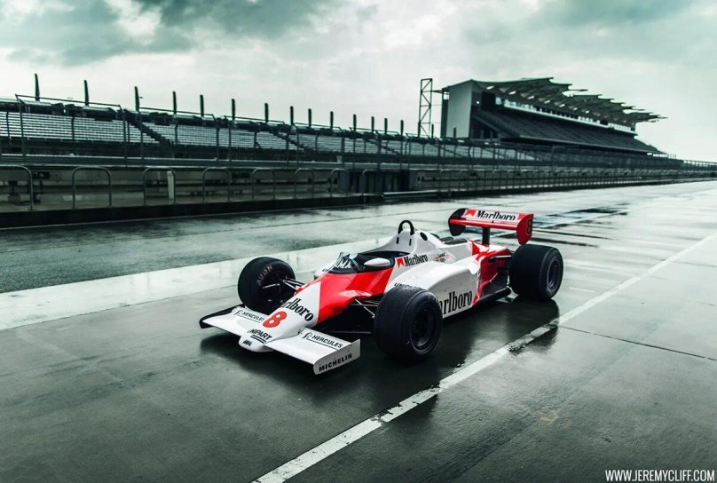 MCLAREN f1 1983