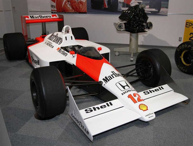 MCLAREN mp4/4