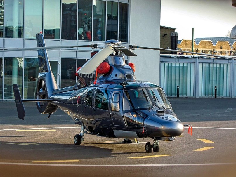 Airbus Helicopters as365 Dauphin