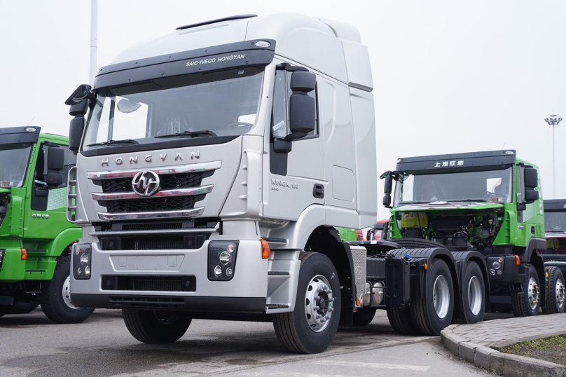 Седельный тягач 4x2 Hongyan SAIC-Iveco