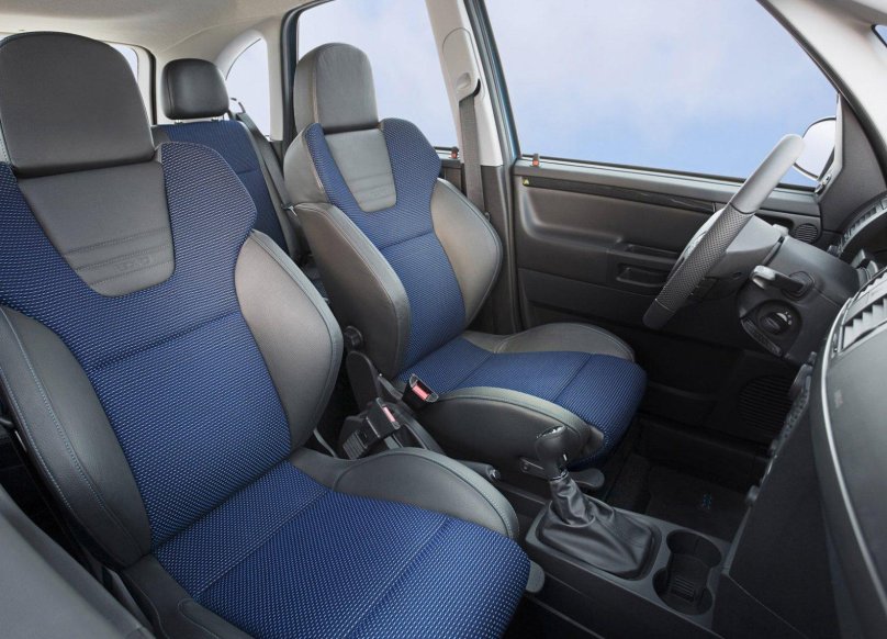 Opel Meriva салон