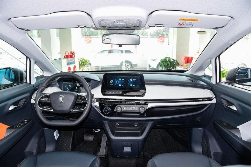 Минивэн FAW Bestune Nat