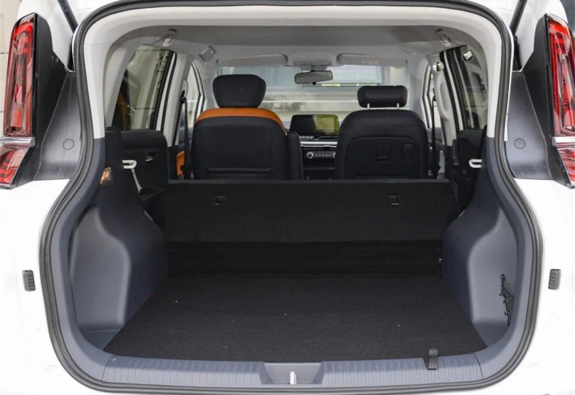 Toyota Ractis трансформация салона