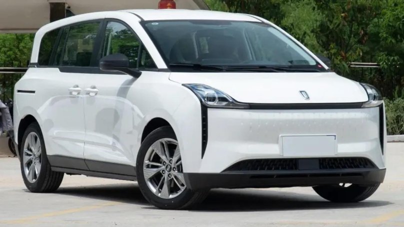 FAW электромобиль