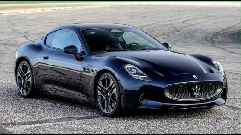 Мазерати 2023