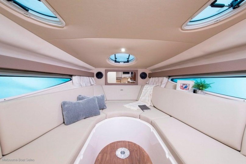 Регал 28 экспресс