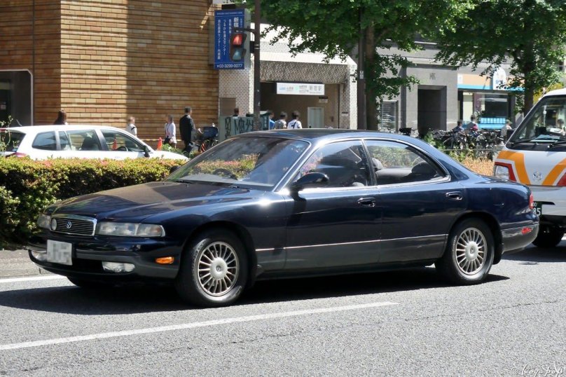 Mazda sentia 1991