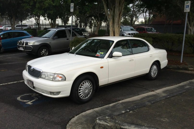 Мазда Сентия 2000