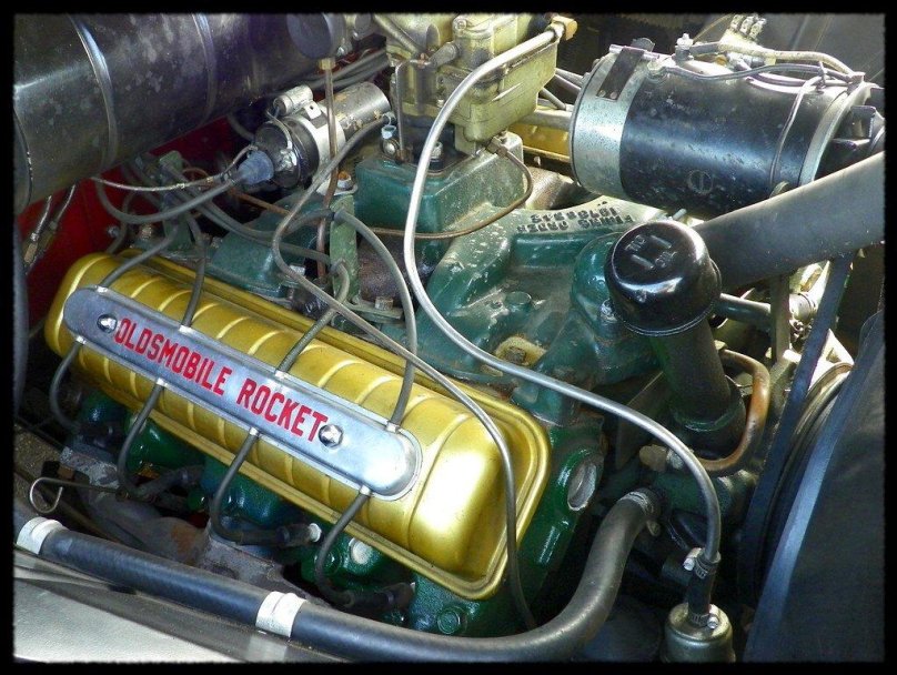 Oldsmobile Rocket v8