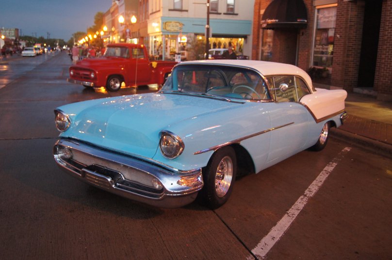Oldsmobile 88 1957