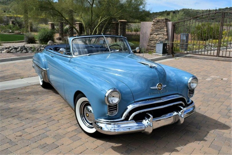 Oldsmobile 88 1949