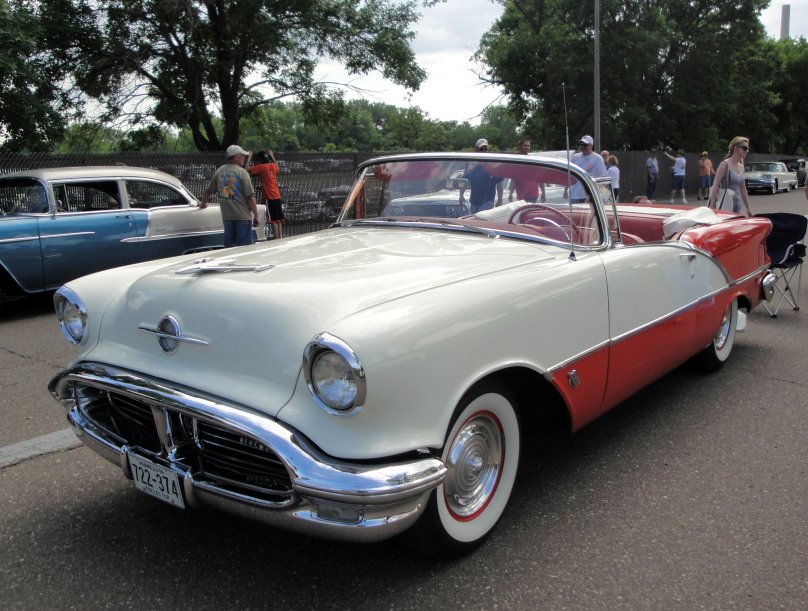 Олдсмобиль 56