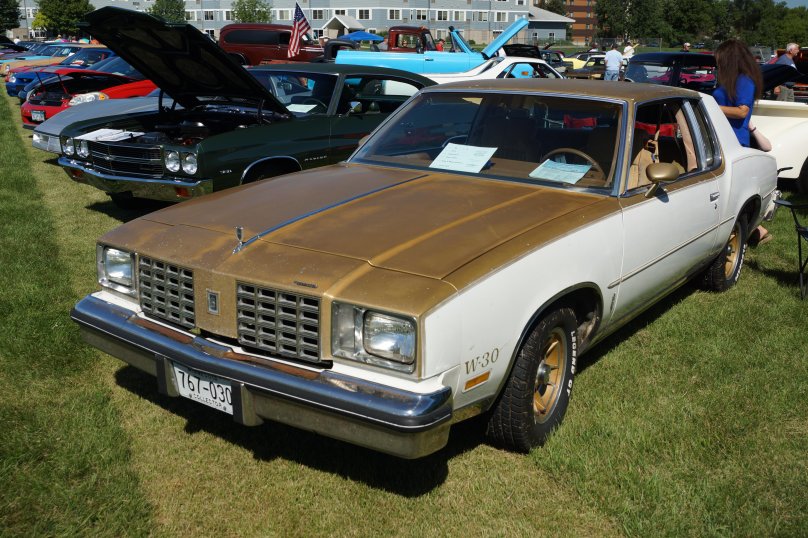 Олдсмобиль 83