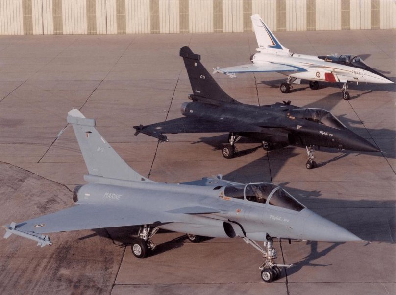 Двухместный Рафаль модификации